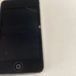 Two iPod Touches - Image 7