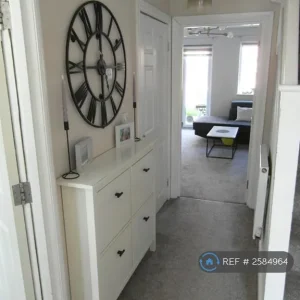 3 bedroom end terrace house in Studley Court - Image 4