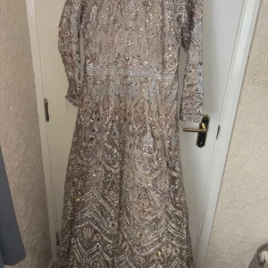 Party dress - Image 4