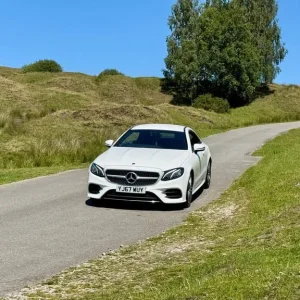 2017 Mercedes-Benz E220d AMG Line G-Tronic COUPE - Image 3
