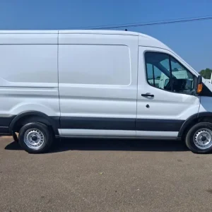 Ford Transit 2.0TDCI 105PS 290L 2nd Row Euro 6 Leader FWD - Image 4