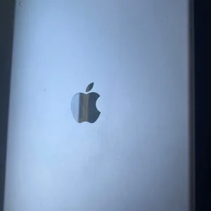 Apple iPad Pro 10.5” Wi-Fi 64GB Grey - Image 3
