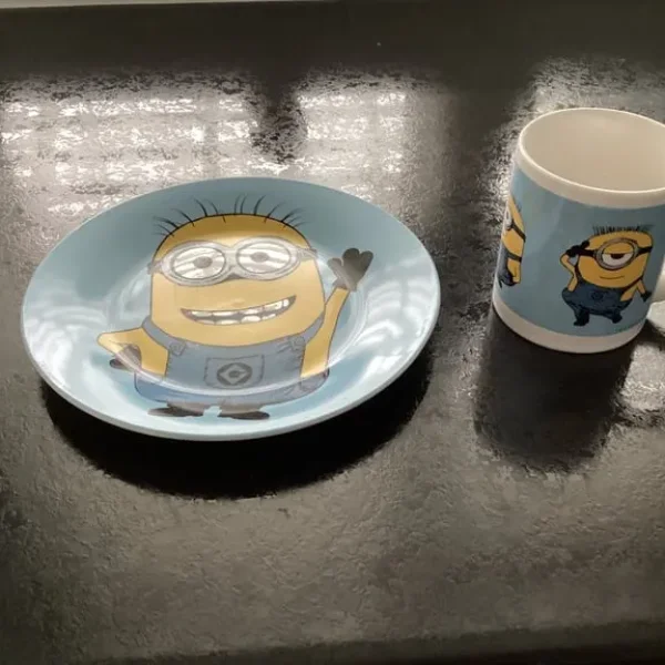New Minions ceramic plate and mug set
