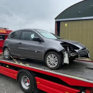 2010 Renault Clio 1.2 petrol breaking for parts - Image 6