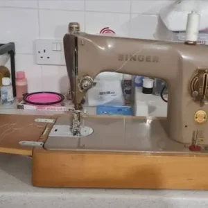 Singer vintage sewing machine