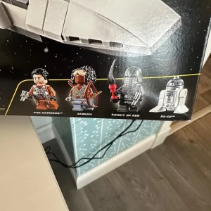 LEGO STAR WARS Poe Dameron X-Wing Fighter 75273 - Image 4