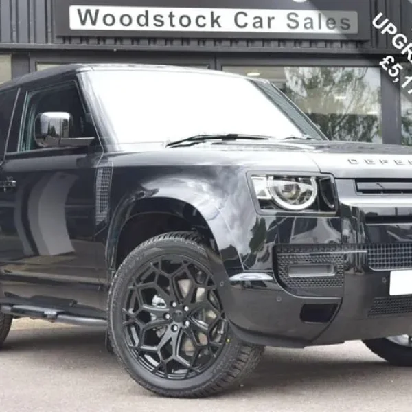 Land Rover Defender 3.0 D250 MHEV X-Dynamic SE Hard Top SUV 3dr Diesel Auto 4WD SWB Euro 6 (s/s)