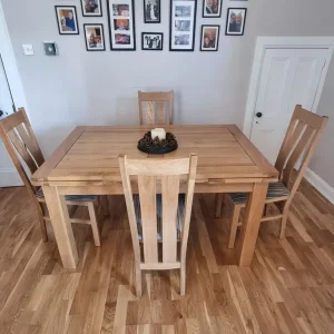 Solid oak table and 6 padded chairs - Image 2