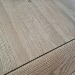 Solid oak table and 6 padded chairs - Image 7