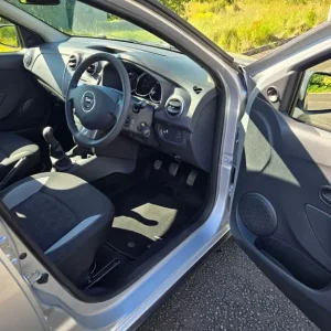 Dacia Sandero Stepway 2015, 1.5 DCI, 5-door hatchback - Image 8