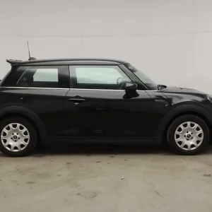 2022 MINI One Classic 1.5 Petrol Manual Hatchback - Image 6