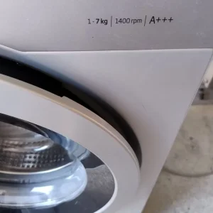 7kg washing machine with 1400rpm spin - Image 2
