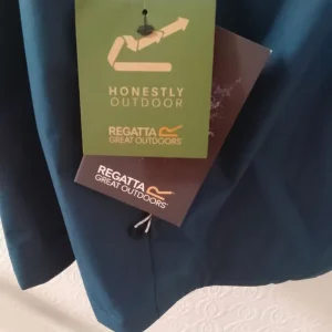 Waterproof jacket - Image 4