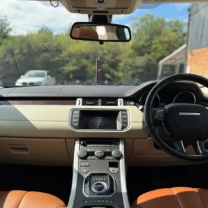 2014 Land Rover Range Rover Evoque 2.2 SD4 Prestige Auto 4WD Euro 5 (s/s) 5dr - Image 6