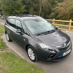 2013 Vauxhall Zafira 2.0 CDTi ecoFLEX SE 5dr MPV Diesel Manual - Image 2