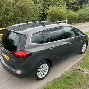 2013 Vauxhall Zafira 2.0 CDTi ecoFLEX SE 5dr MPV Diesel Manual - Image 8