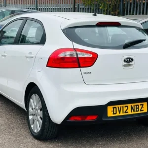 2012 Kia Rio 1.25 2 Euro 5 5-door Hatchback Petrol Manual - Image 8