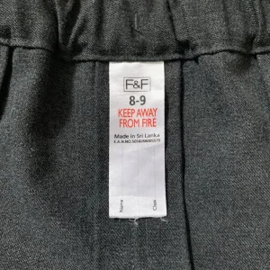 Pre-loved school skirt Size 8-9 years - Image 6