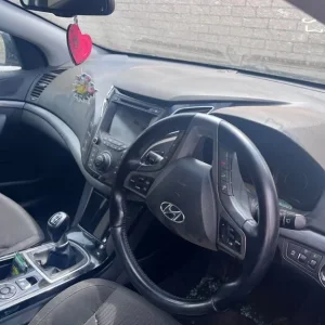 2012 Hyundai i40 Estate, 6-speed manual, 150k miles - Image 6
