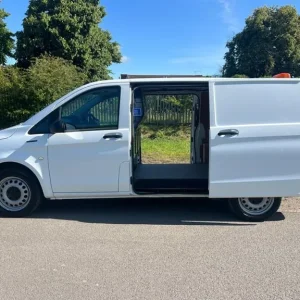 2020 Mercedes-Benz Vito PURE L2 Electric Panel Van - Image 2