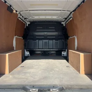 2020 Mercedes-Benz Vito PURE L2 Electric Panel Van - Image 8