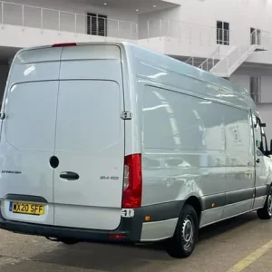 Mercedes-Benz Sprinter 314 CDI 143 L3H2 LWB High Roof RWD - Image 5