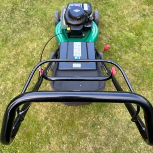 Qualcast 42cm petrol lawnmower with 148cc Briggs & Stratton engine - Image 8