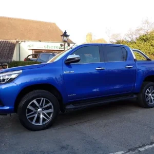 2019 Toyota Hilux 2.4 D-4D Invincible Double Cab - Image 3