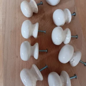 Door handles/knobs