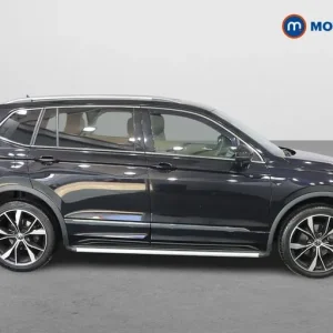 2022 Volkswagen Tiguan Allspace 1.5 TSI R-Line 5-door SUV - Image 8