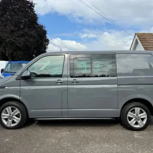 2020 Volkswagen Transporter 2.0 TDI Highline Kombi Double Cab - Image 7