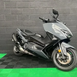 2021 Yamaha TMAX 560 Grey – 6,500 miles, two keys - Image 7