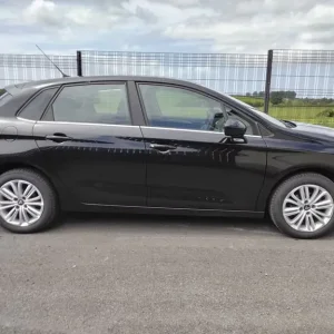 Citroen C4 Hatchback 2016 Manual 1.6 HDI - Image 2