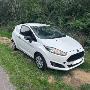 Ford Fiesta Derivative Van 2017 Manual 1496cc - Image 2