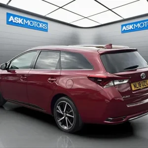 2018 Toyota Auris 1.8 VVT-h Hybrid Sports 5-door - Image 3