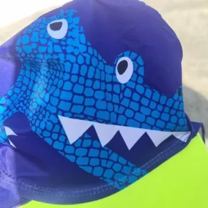 Kids stretchy swim hat with neck shade - Image 2