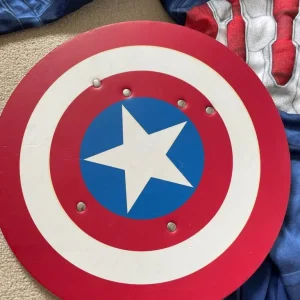 Captain America costume age 5-6 - Image 2
