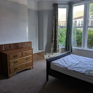 5 bedroom house with bills included - Image 6