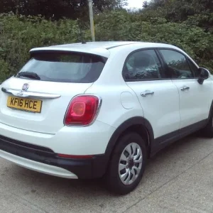 2016 Fiat 500X 1.6 E-torQ Pop 5-door white hatchback - Image 8