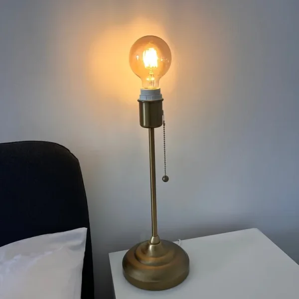 Brass lamp with sodium bulb