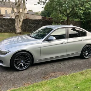 2014 BMW 3 Series 320d - Image 2