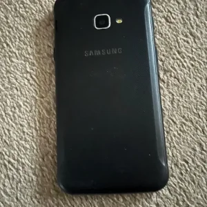Samsung Xcover 4 phone - Image 3