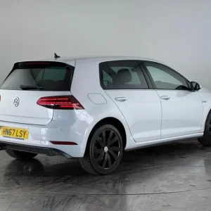 2017 Volkswagen Golf 1.4 TSI GTE Advance DSG 5-door Hatchback - Image 4