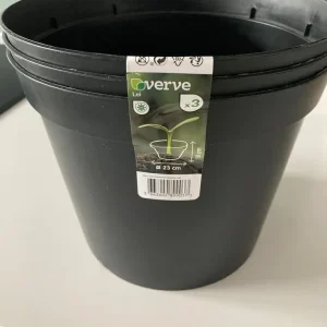 Set of 3 x 23cm Verve Plant Pots - Image 2