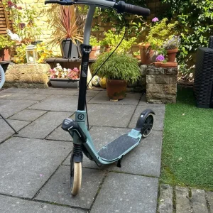 Foldable scooter