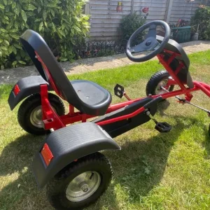 Red pedal go kart 7 years old - adult size - Image 3