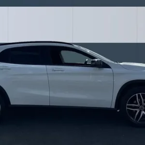 2018 Mercedes-Benz GLA 180 Urban Edition 5-door Petrol Manual - Image 5