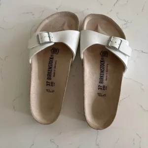 Birkenstock white size 4