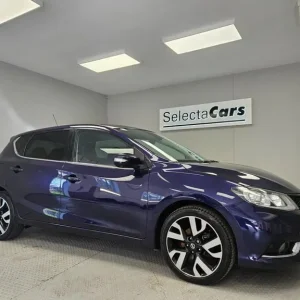 2017 Nissan Pulsar 1.2 DIG-T Tekna Hatchback 5dr Petrol Manual Euro 6 (s/s) (115 ps) Hatchback Pe... - Image 4