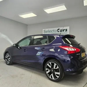 2017 Nissan Pulsar 1.2 DIG-T Tekna Hatchback 5dr Petrol Manual Euro 6 (s/s) (115 ps) Hatchback Pe... - Image 8